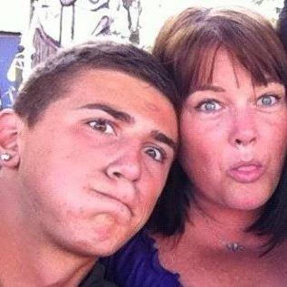 Meet your Posher, Tonya - Picture 1 of 1